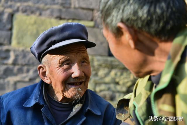 長(zhǎng)壽老人的養(yǎng)生功_長(zhǎng)壽養(yǎng)生法_長(zhǎng)壽養(yǎng)生功老人能練嗎