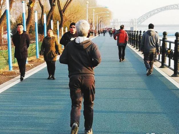 老年人養(yǎng)生應(yīng)注意什么_養(yǎng)生知識(shí)老年人_老年人養(yǎng)生保健十大注意事項(xiàng)